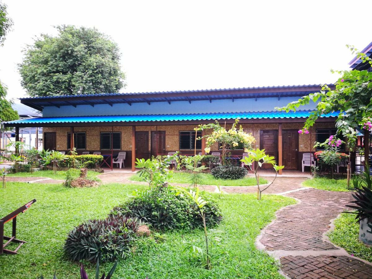 Smiley Frog Apartamento Kanchanaburi Exterior foto